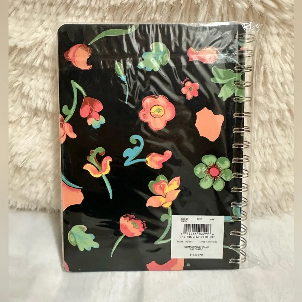 Coach notebook - Picture 2 of 6